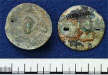 Back plates of applied brooches