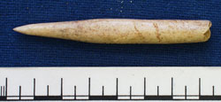 Thread picker from Sutton Courtenay (AN1968.1470)